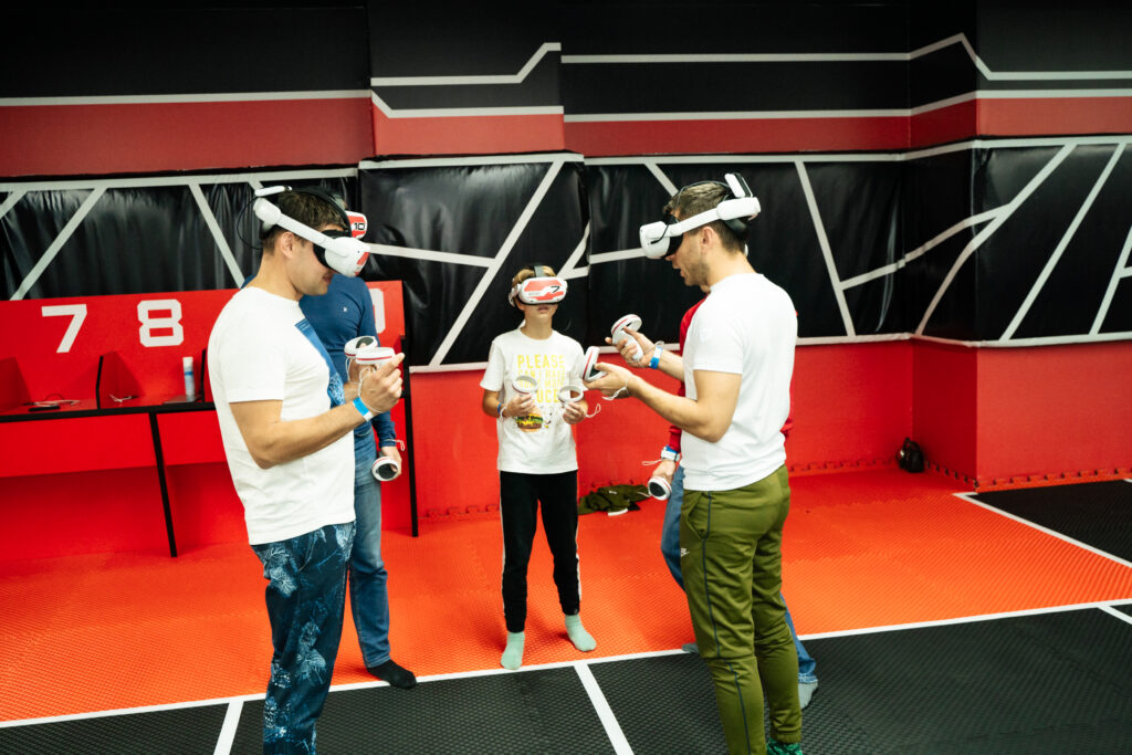 WARPOINT Пенза, фиджитал арена, VR-игры, активный отдых, виртуальная реальность, досуг в Пензе