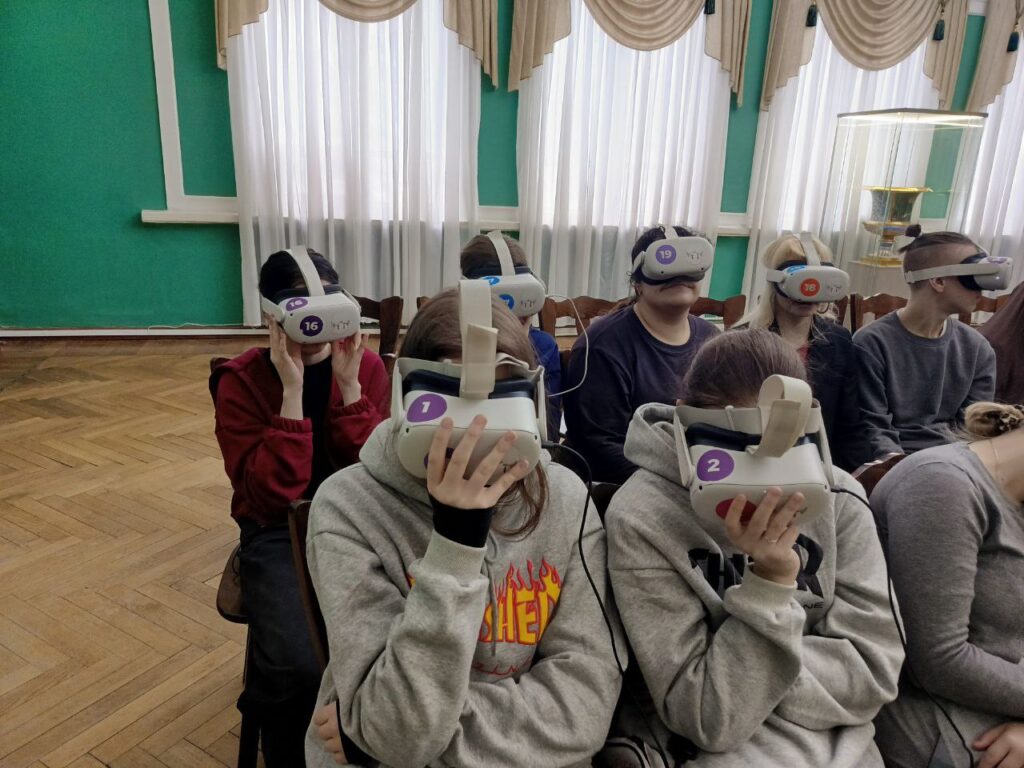 Школьники в Пензе используют VR-технологии для научных достижений